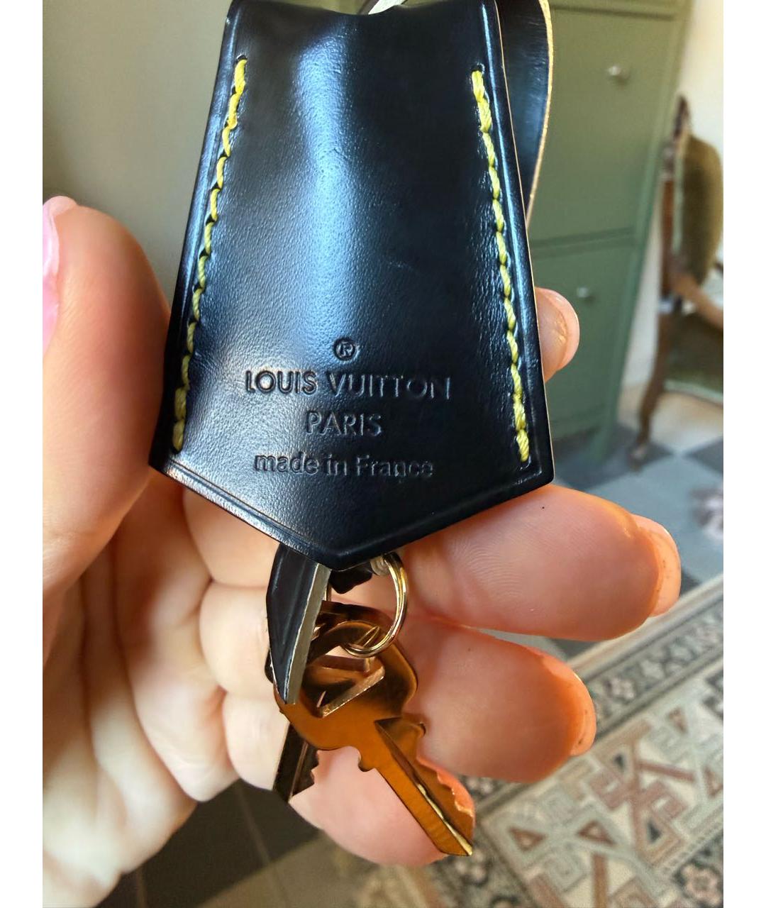 LOUIS VUITTON Черная кожаная сумка с короткими ручками, фото 4