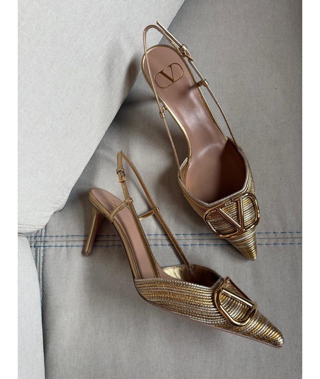 VALENTINO Золотые кожаные туфли, фото 7