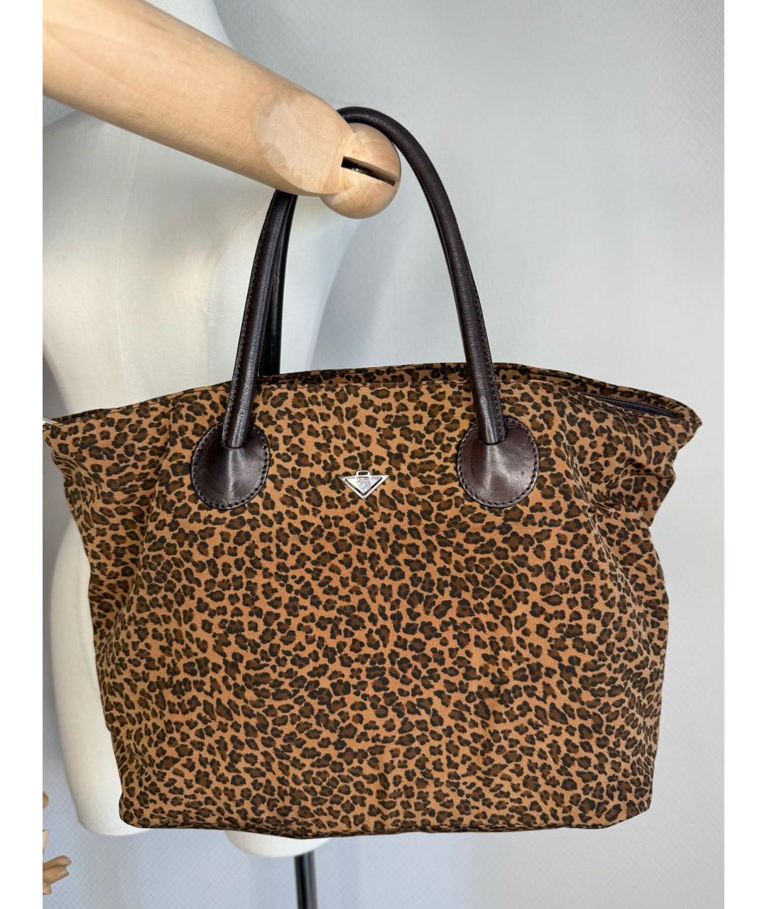BOTTEGA VENETA Коричневая нейлоновая сумка с короткими ручками, фото 9
