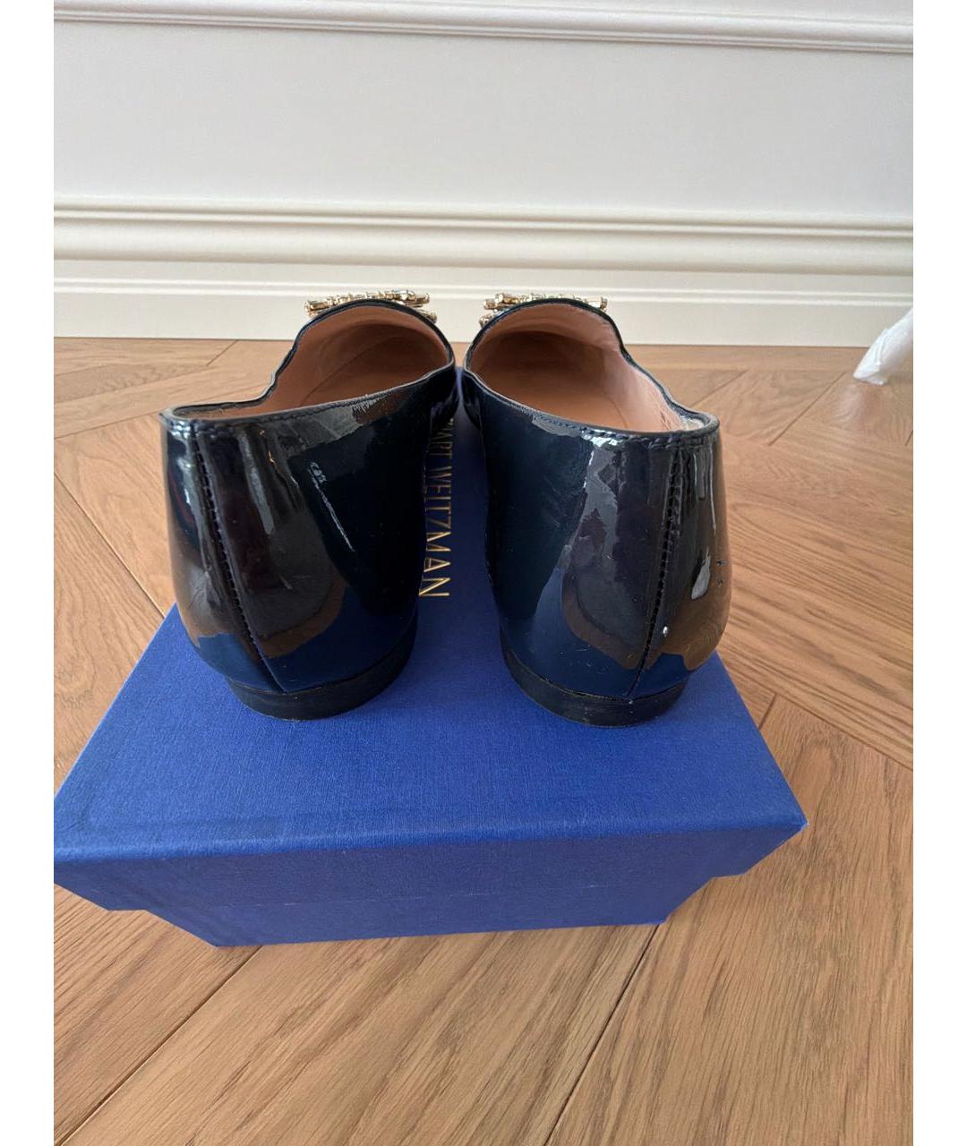 STUART WEITZMAN Темно-синие лоферы из лакированной кожи, фото 4