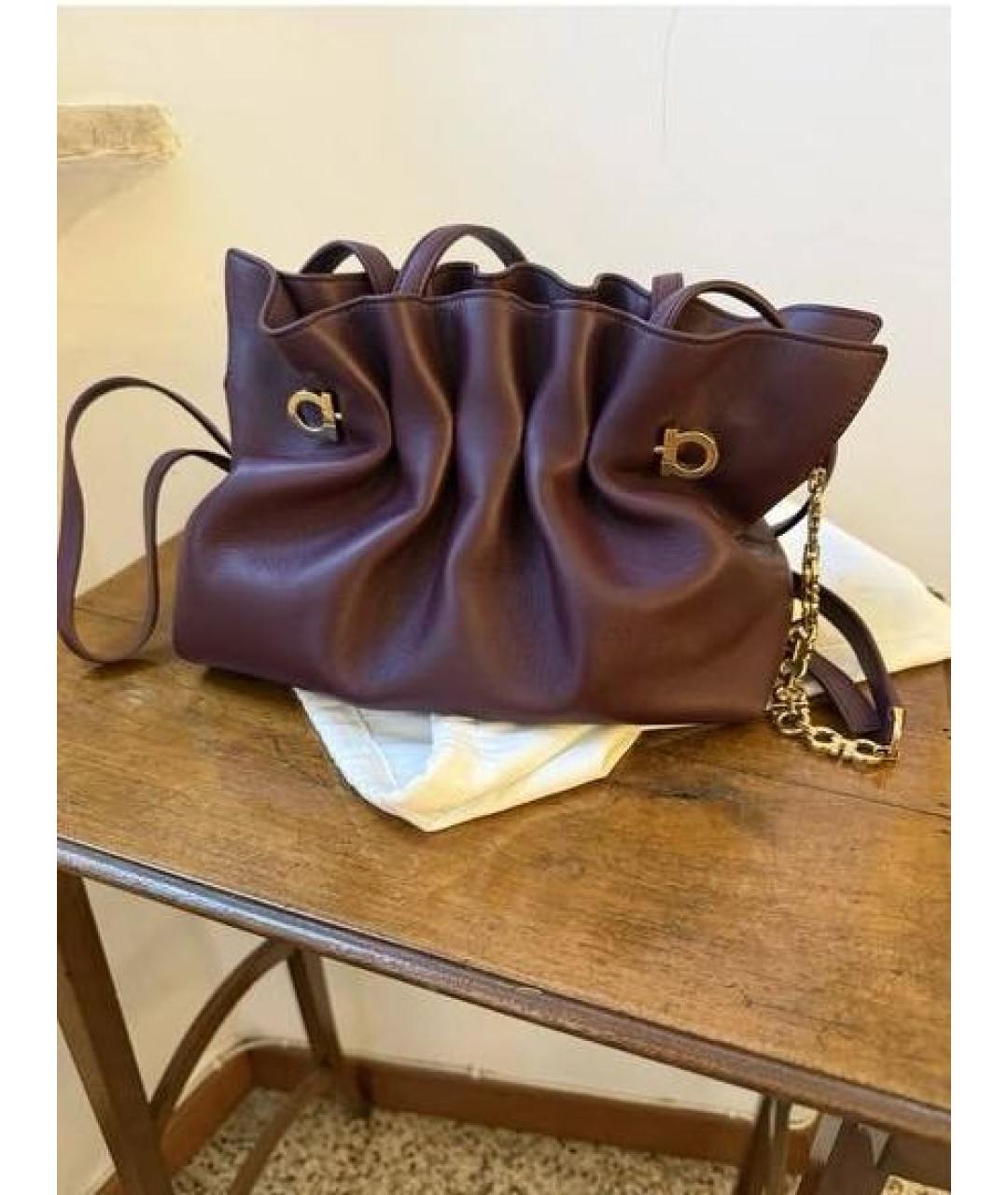 FERRAGAMO Бордовая кожаная сумка через плечо, фото 2