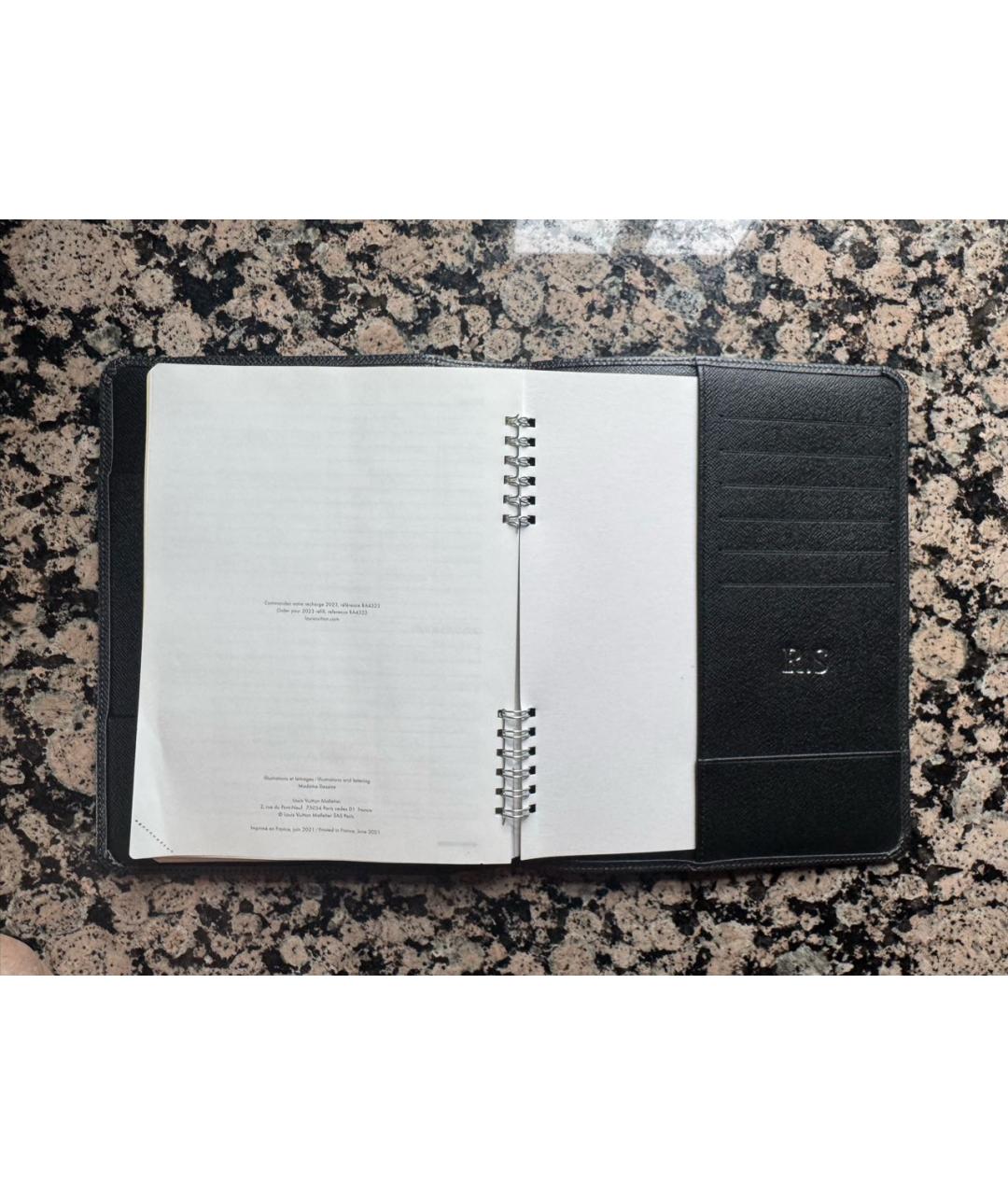 LOUIS VUITTON Черная книга, фото 5