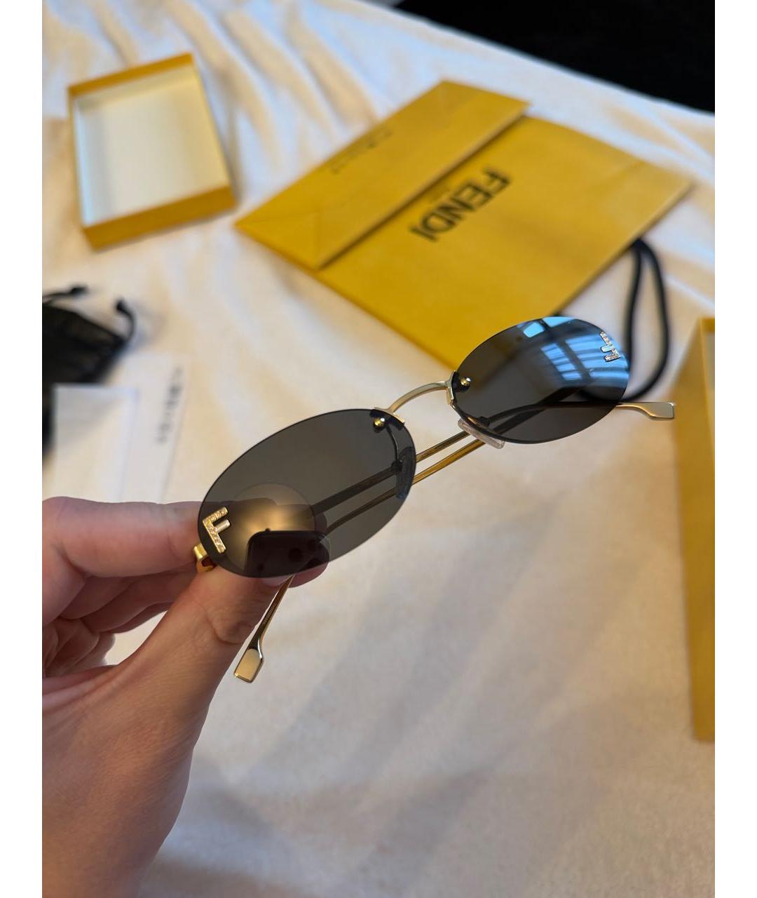 FENDI Золотые металлические солнцезащитные очки, фото 4