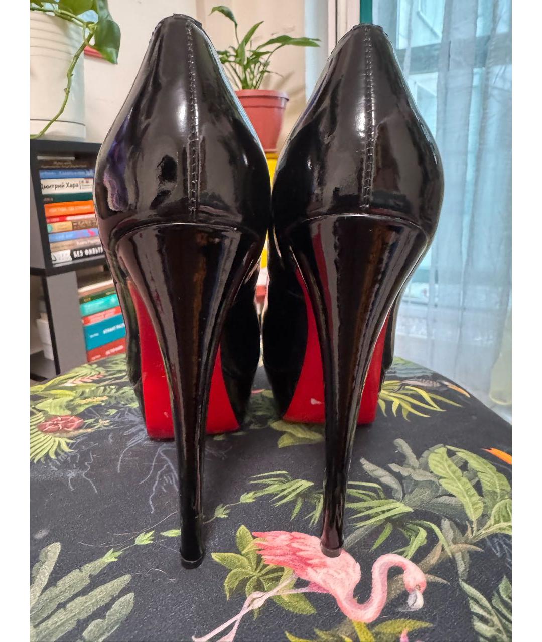 CHRISTIAN LOUBOUTIN Черные туфли из лакированной кожи, фото 4