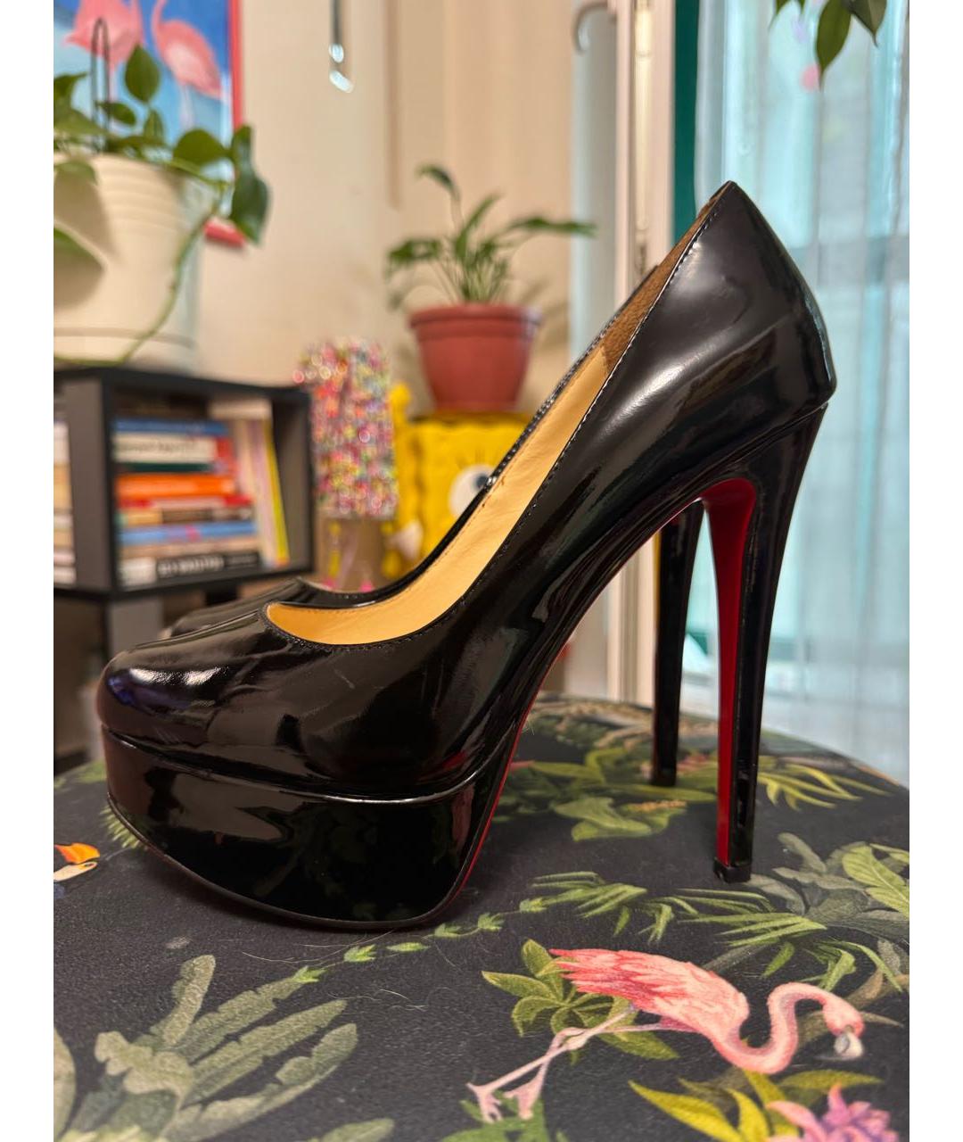 CHRISTIAN LOUBOUTIN Черные туфли из лакированной кожи, фото 9