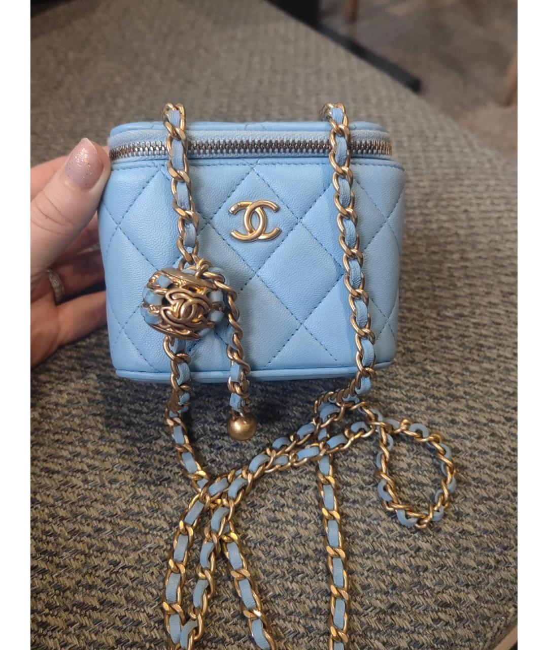 CHANEL Голубая кожаная сумка через плечо, фото 3