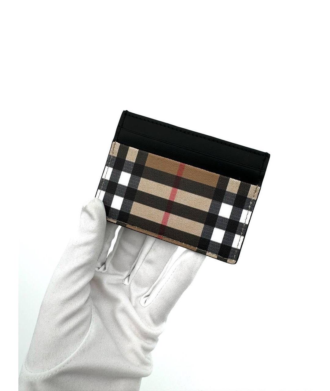 BURBERRY Бежевый кожаный кардхолдер, фото 5