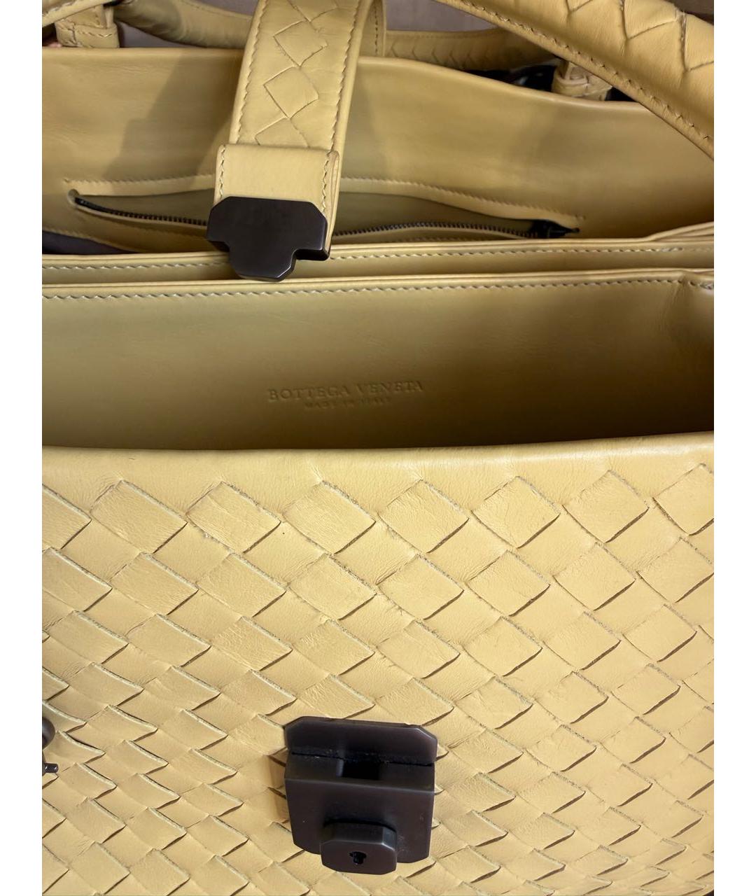 BOTTEGA VENETA Желтая кожаная сумка с короткими ручками, фото 5