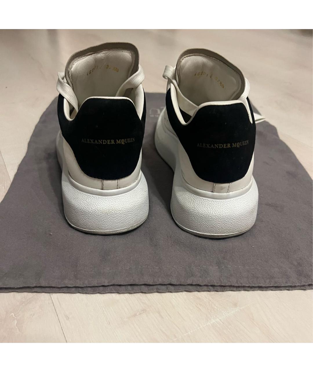 ALEXANDER MCQUEEN Белые кожаные кеды, фото 4