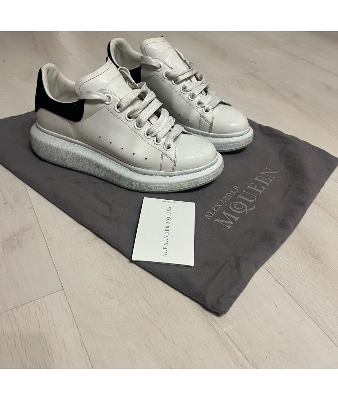 ALEXANDER MCQUEEN Белые кожаные кеды, фото 2
