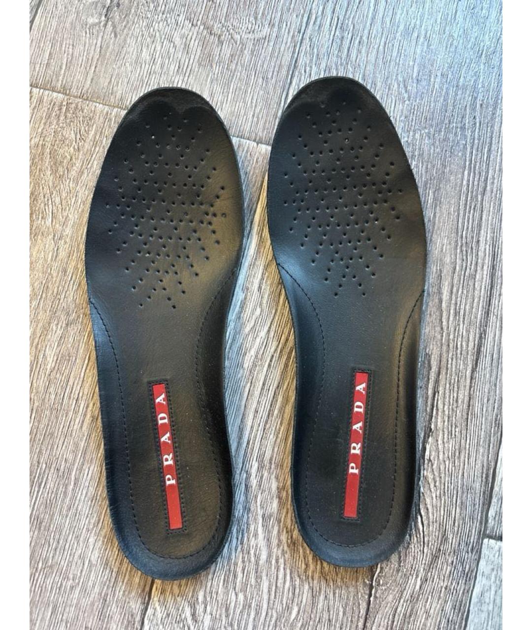 PRADA Черные низкие кроссовки / кеды из лакированной кожи, фото 6