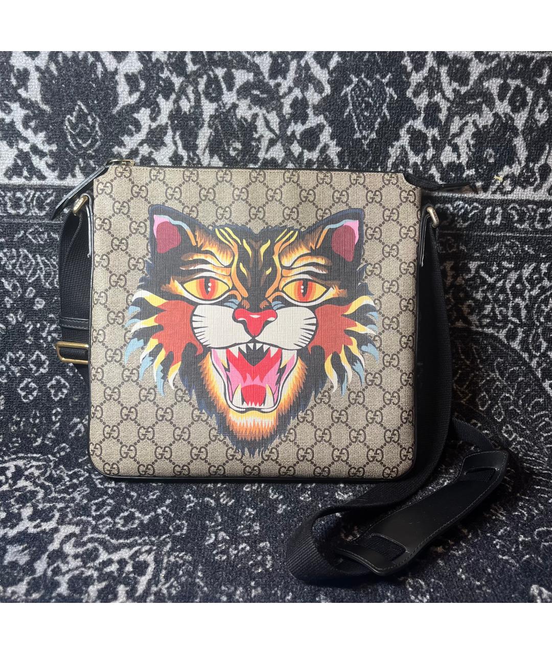 GUCCI Бежевая сумка на плечо из лакированной кожи, фото 7