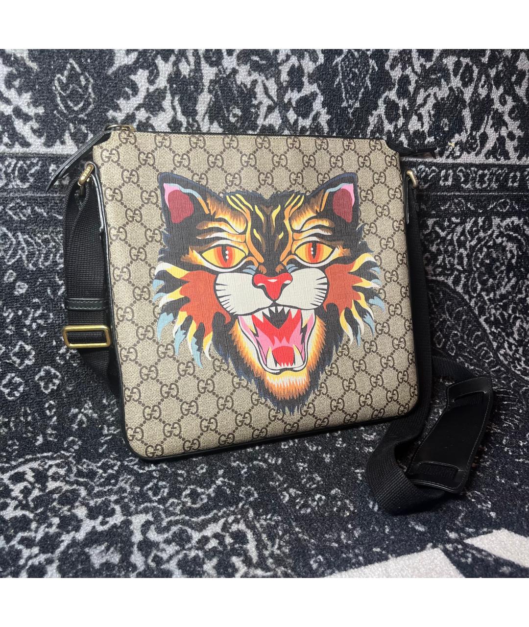 GUCCI Бежевая сумка на плечо из лакированной кожи, фото 2