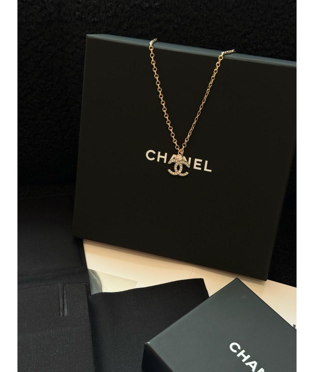 CHANEL Золотая подвеска, фото 2