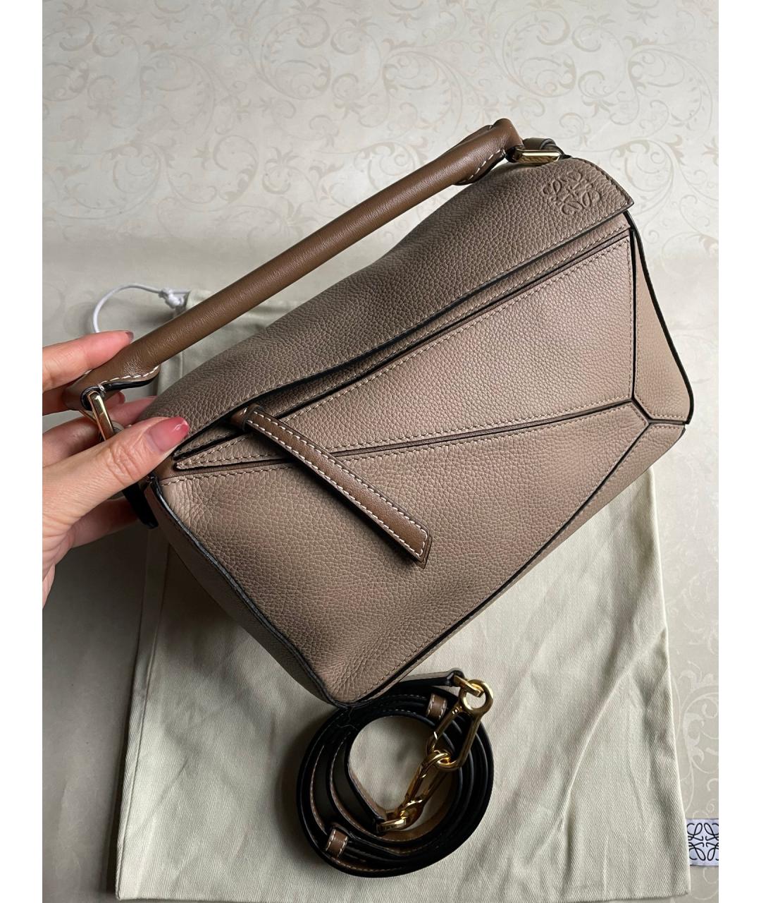 LOEWE Бежевая кожаная сумка через плечо, фото 2