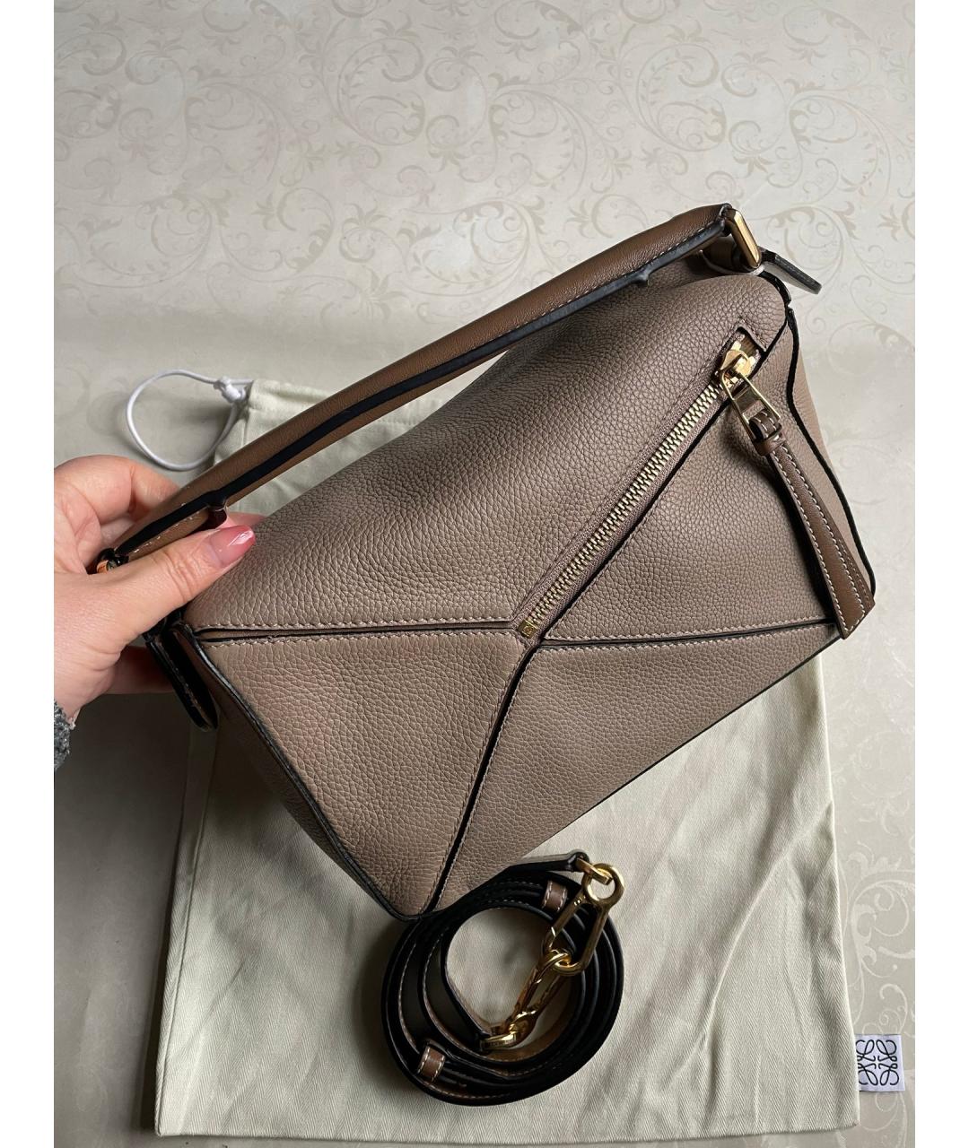 LOEWE Бежевая кожаная сумка через плечо, фото 3