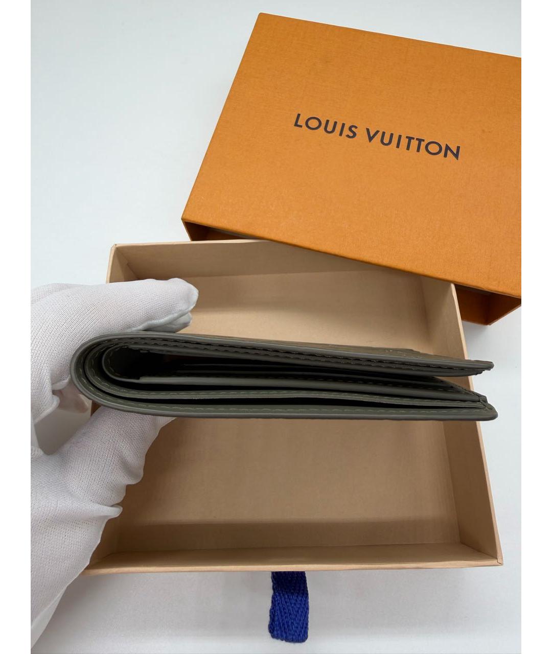 LOUIS VUITTON Зеленый кожаный кошелек, фото 2