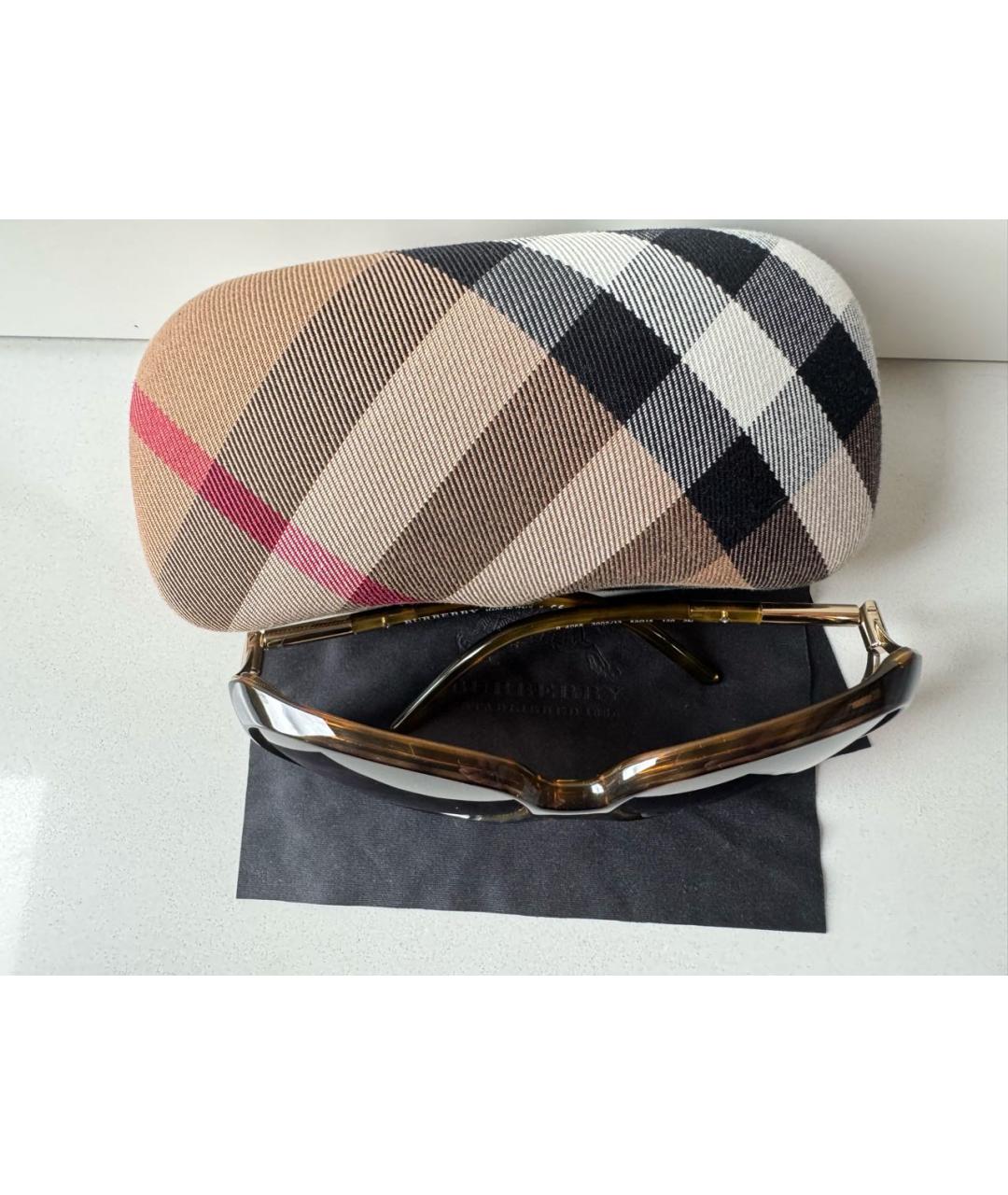 BURBERRY Коричневые пластиковые солнцезащитные очки, фото 4