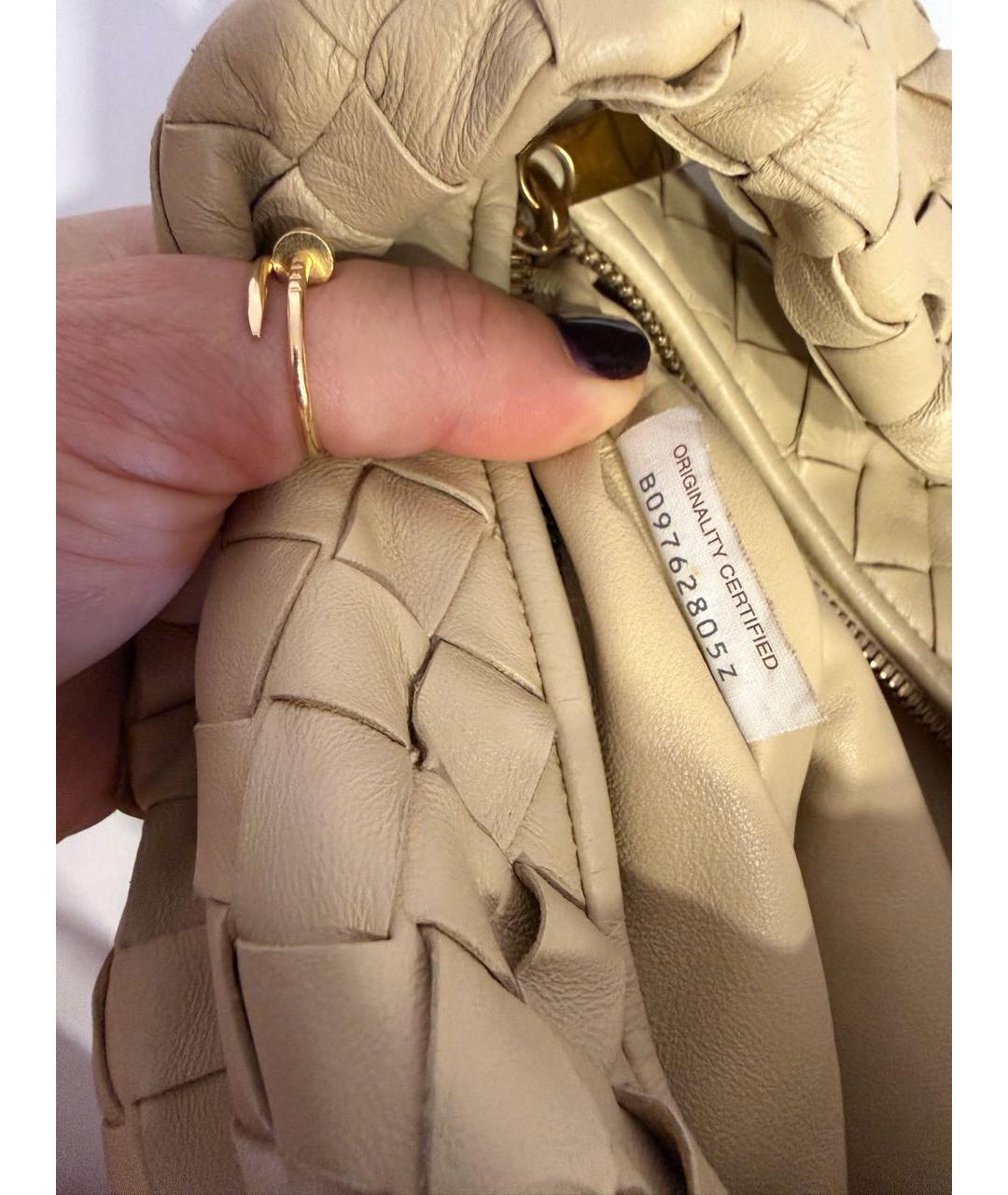 BOTTEGA VENETA Бежевая кожаная сумка с короткими ручками, фото 8