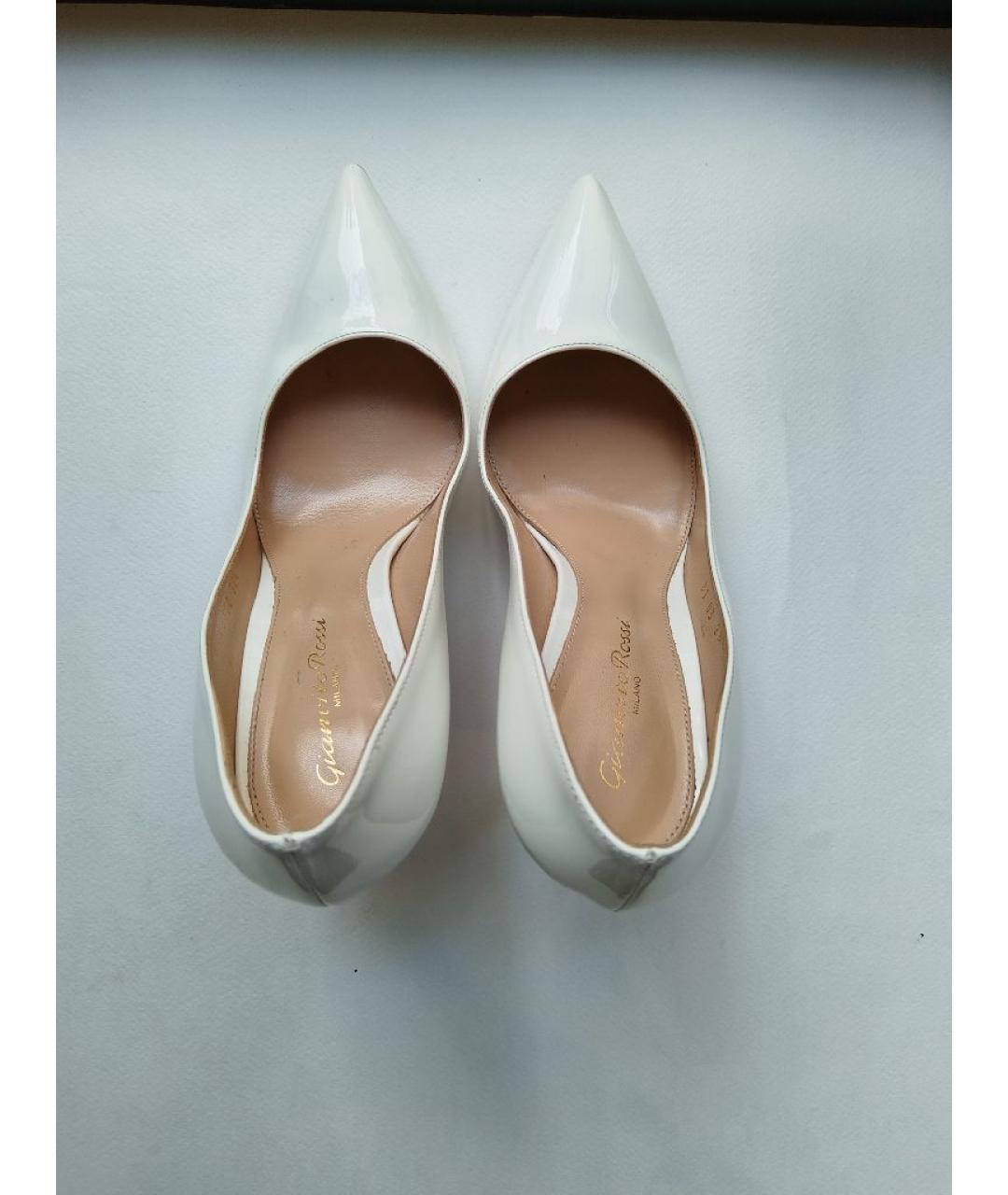 GIANVITO ROSSI Белые кожаные туфли, фото 2