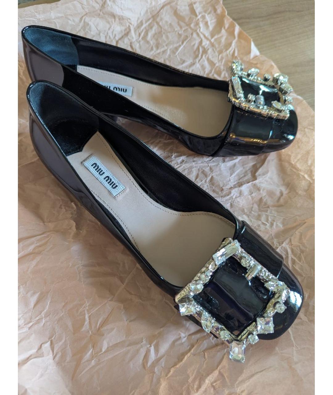 MIU MIU Черные туфли из лакированной кожи, фото 2