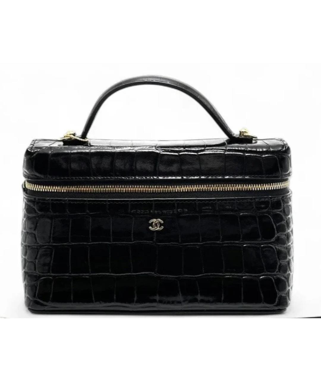 CHANEL Черная сумка через плечо из лакированной кожи, фото 2