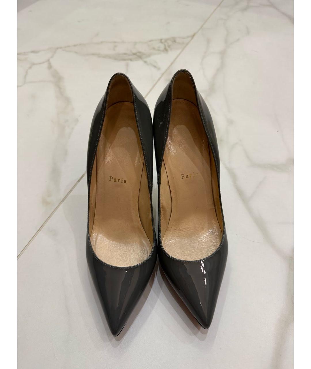CHRISTIAN LOUBOUTIN Антрацитовые туфли из лакированной кожи, фото 2