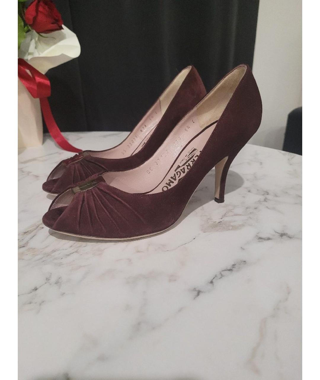 FERRAGAMO Бордовые замшевые туфли, фото 2