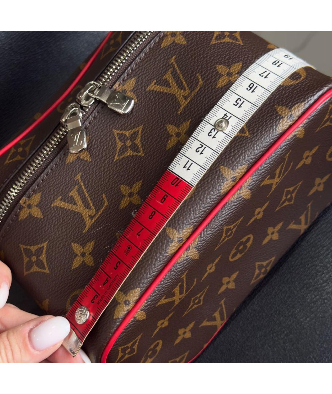 LOUIS VUITTON Коричневая канва косметичка, фото 8