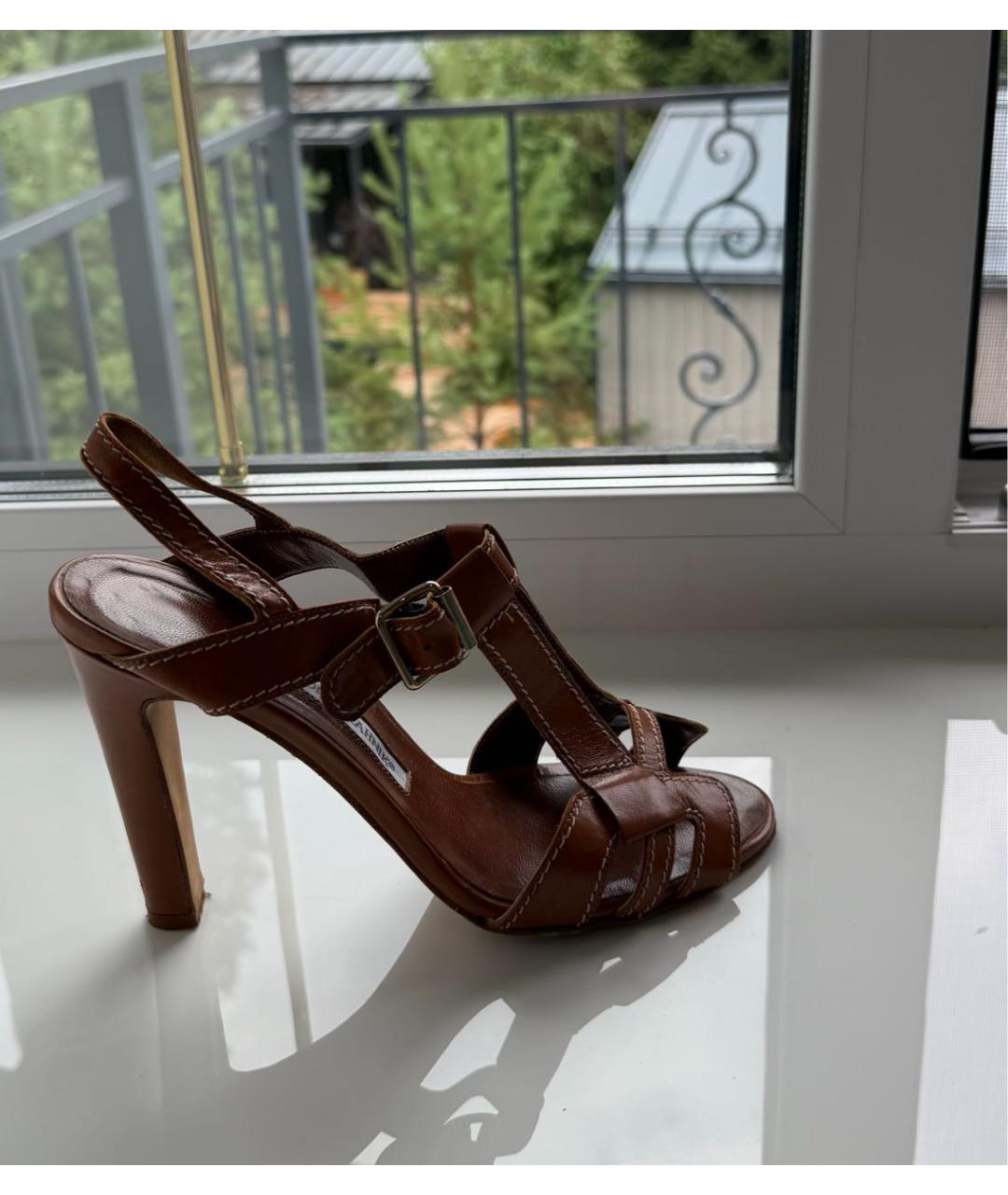 MANOLO BLAHNIK Коричневые кожаные босоножки, фото 6