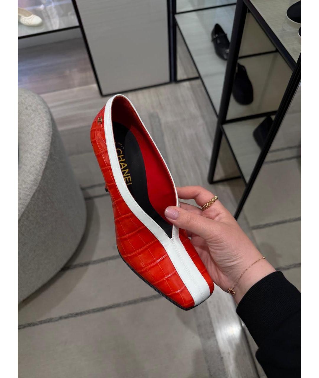 CHANEL Красные кожаные туфли, фото 7