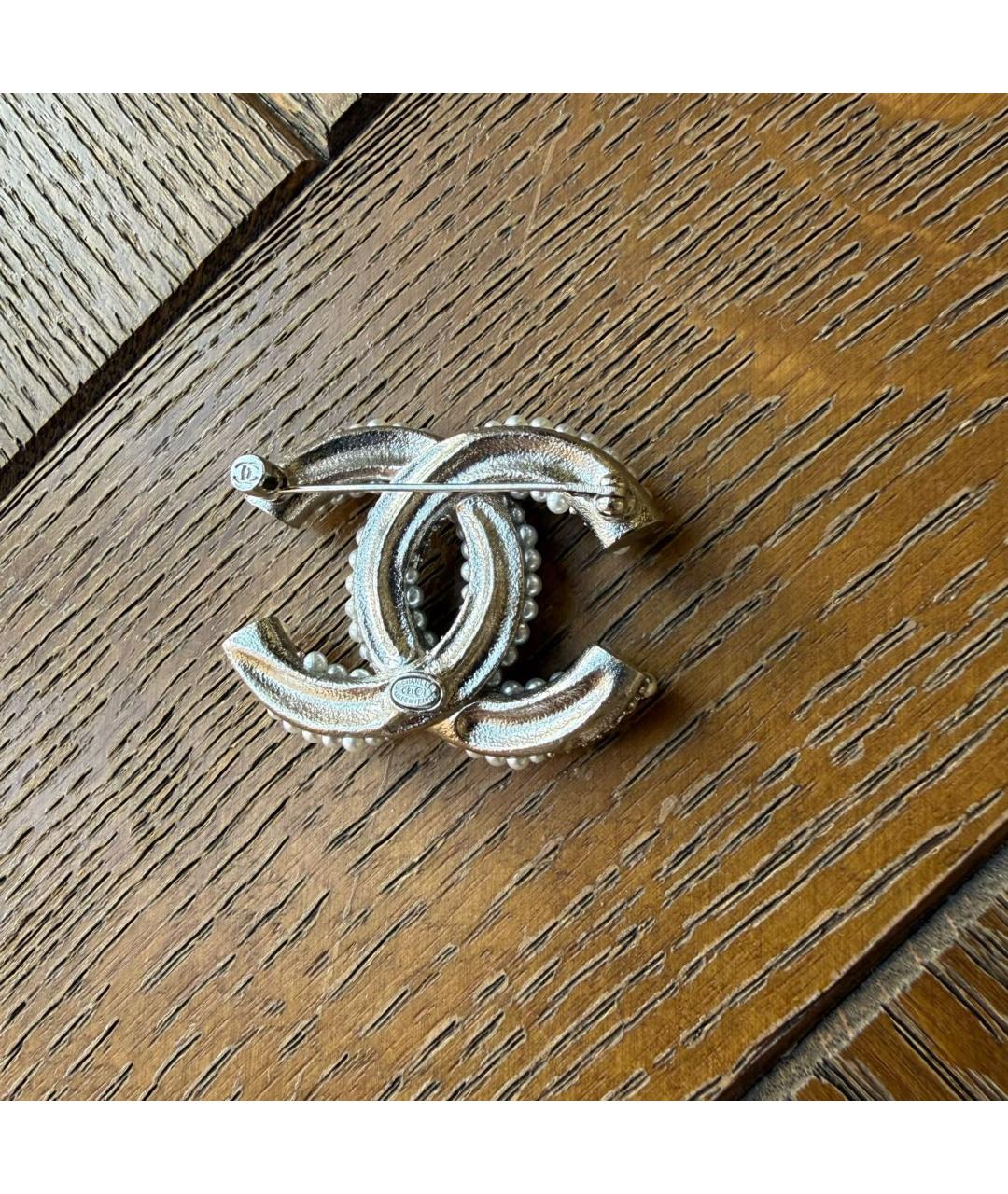 CHANEL Белая жемчужная булавка / брошь, фото 4