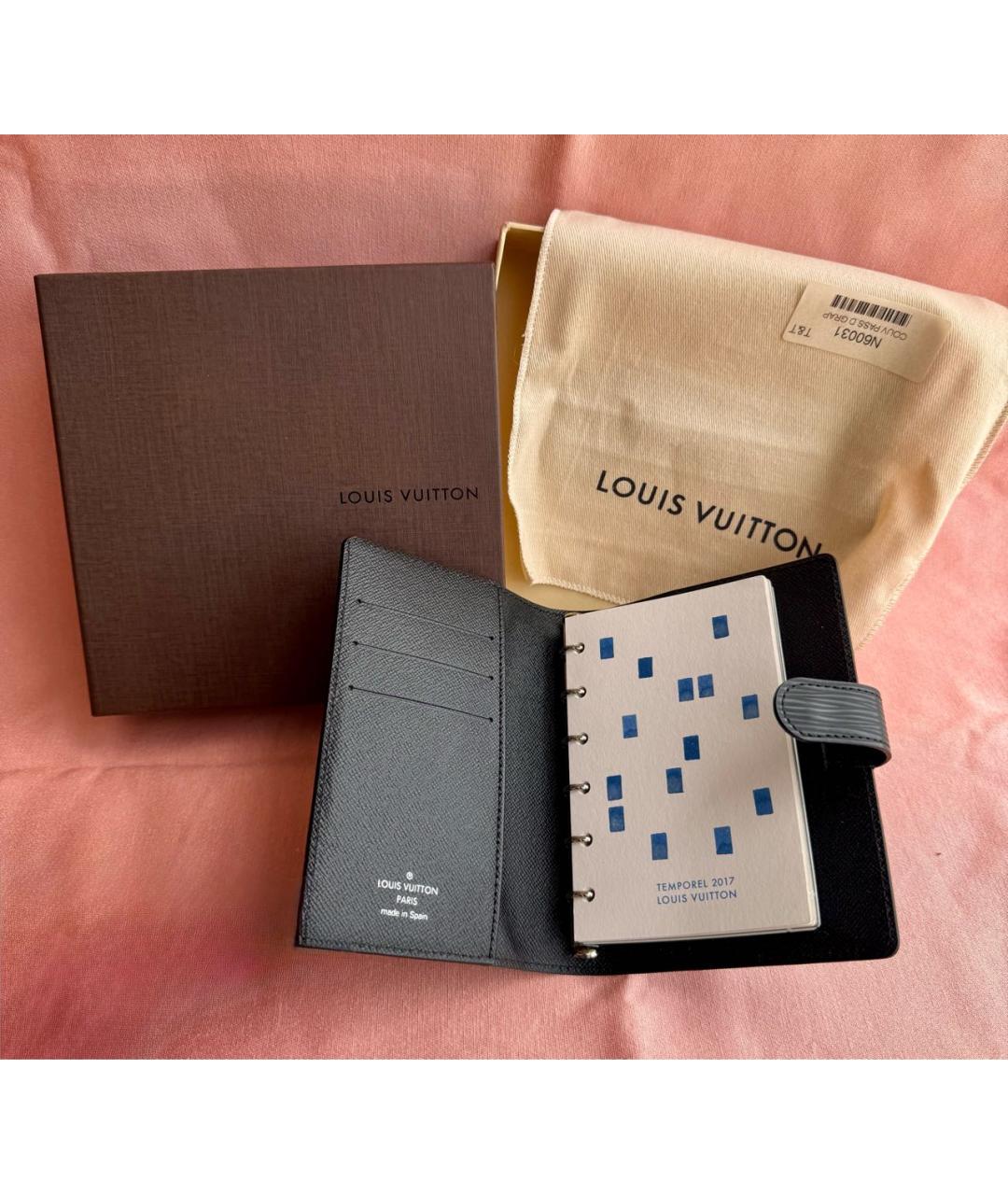 LOUIS VUITTON Книга, фото 2
