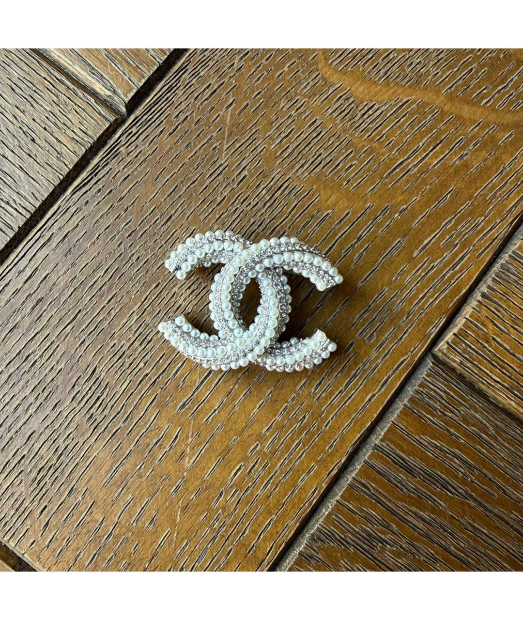 CHANEL Белая жемчужная булавка / брошь, фото 5