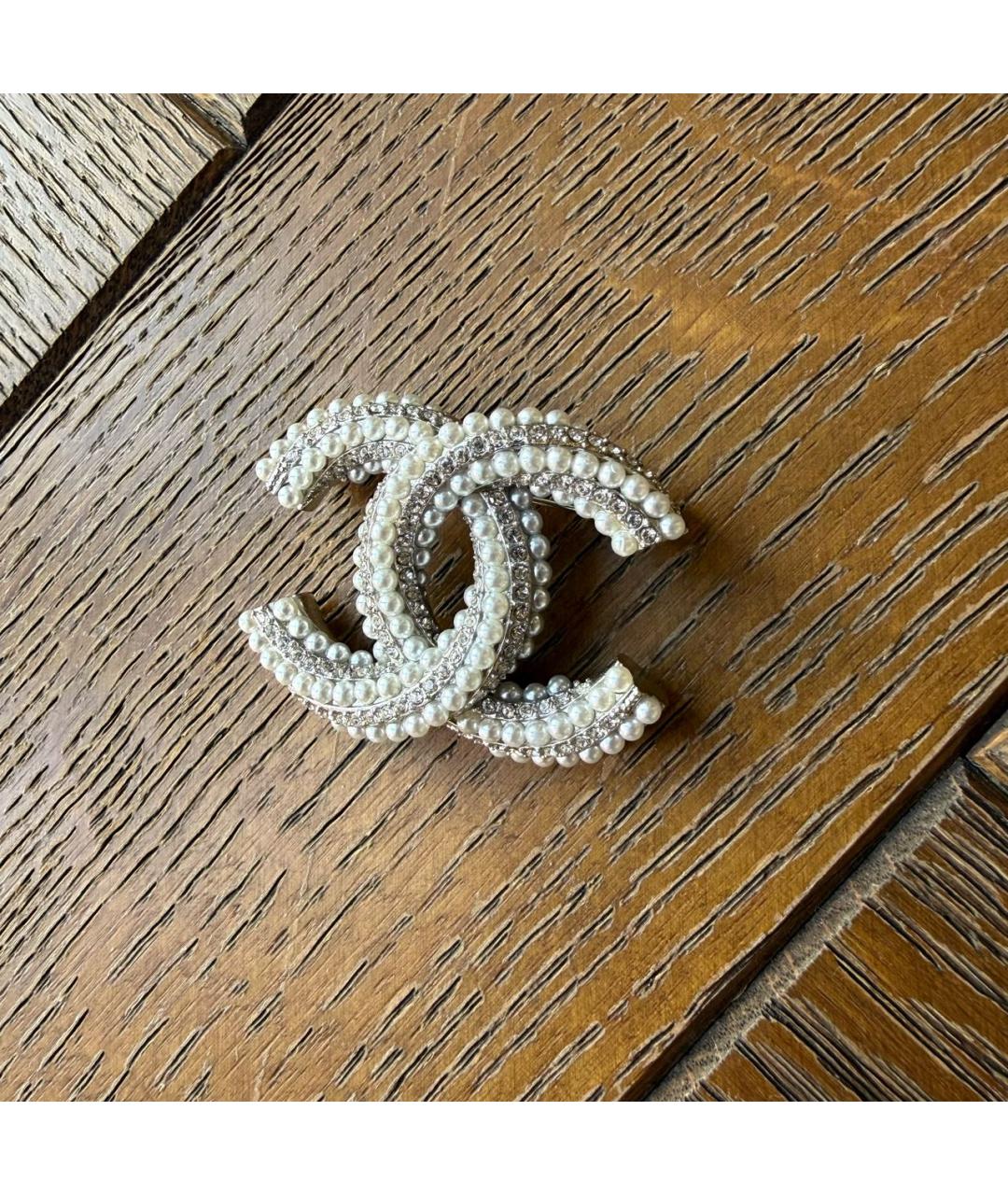 CHANEL Белая жемчужная булавка / брошь, фото 2