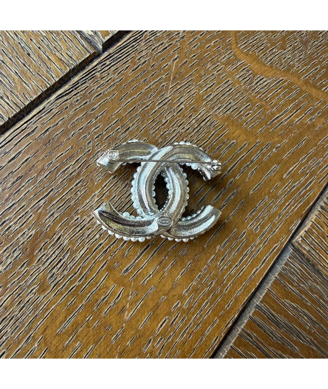 CHANEL Белая жемчужная булавка / брошь, фото 3