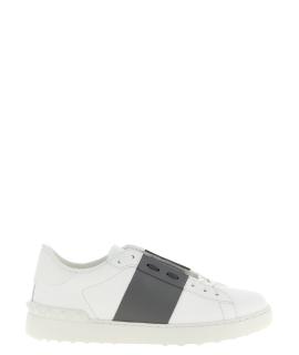 VALENTINO Низкие кроссовки / кеды