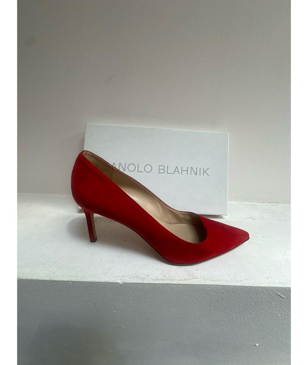MANOLO BLAHNIK Красные замшевые туфли, фото 5