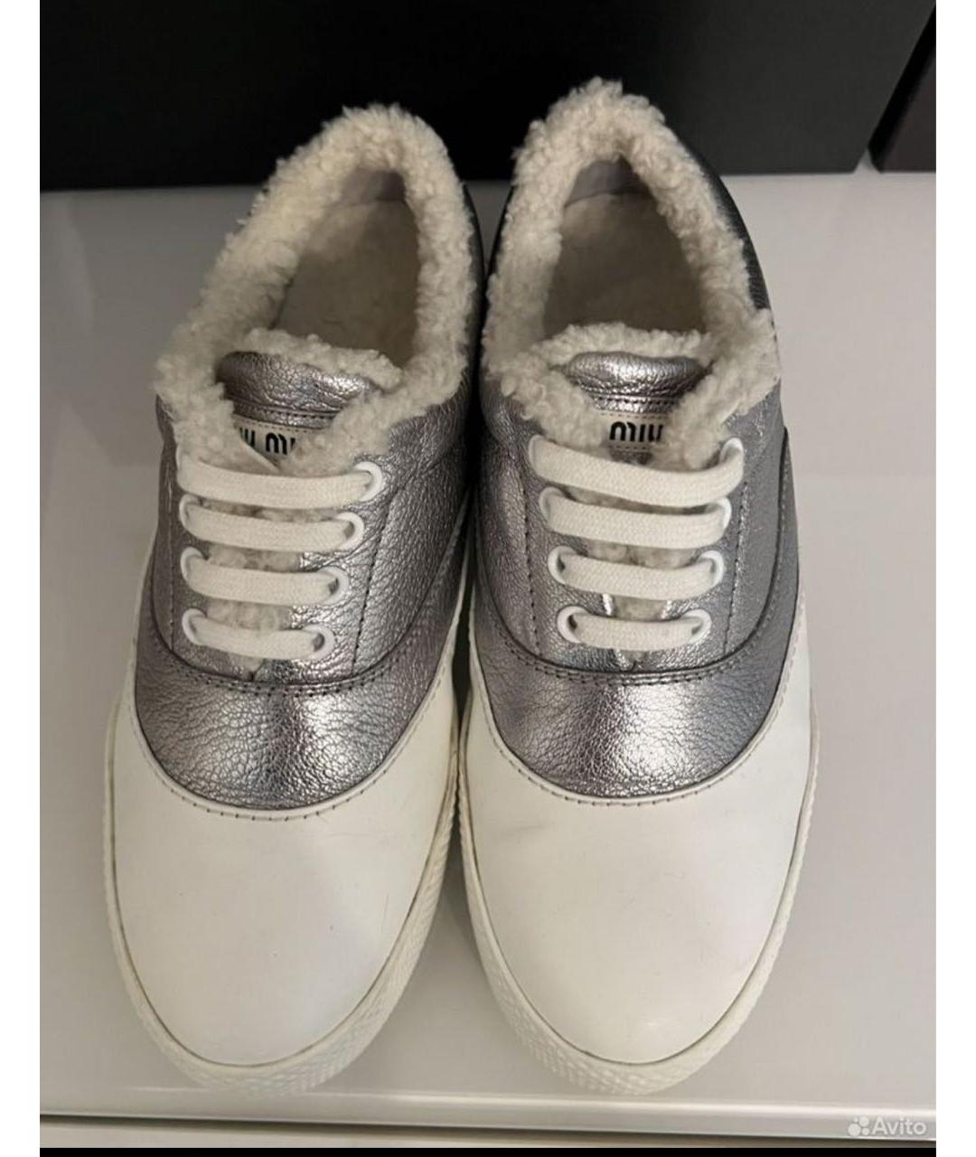 MIU MIU Серебряные кожаные кроссовки, фото 2