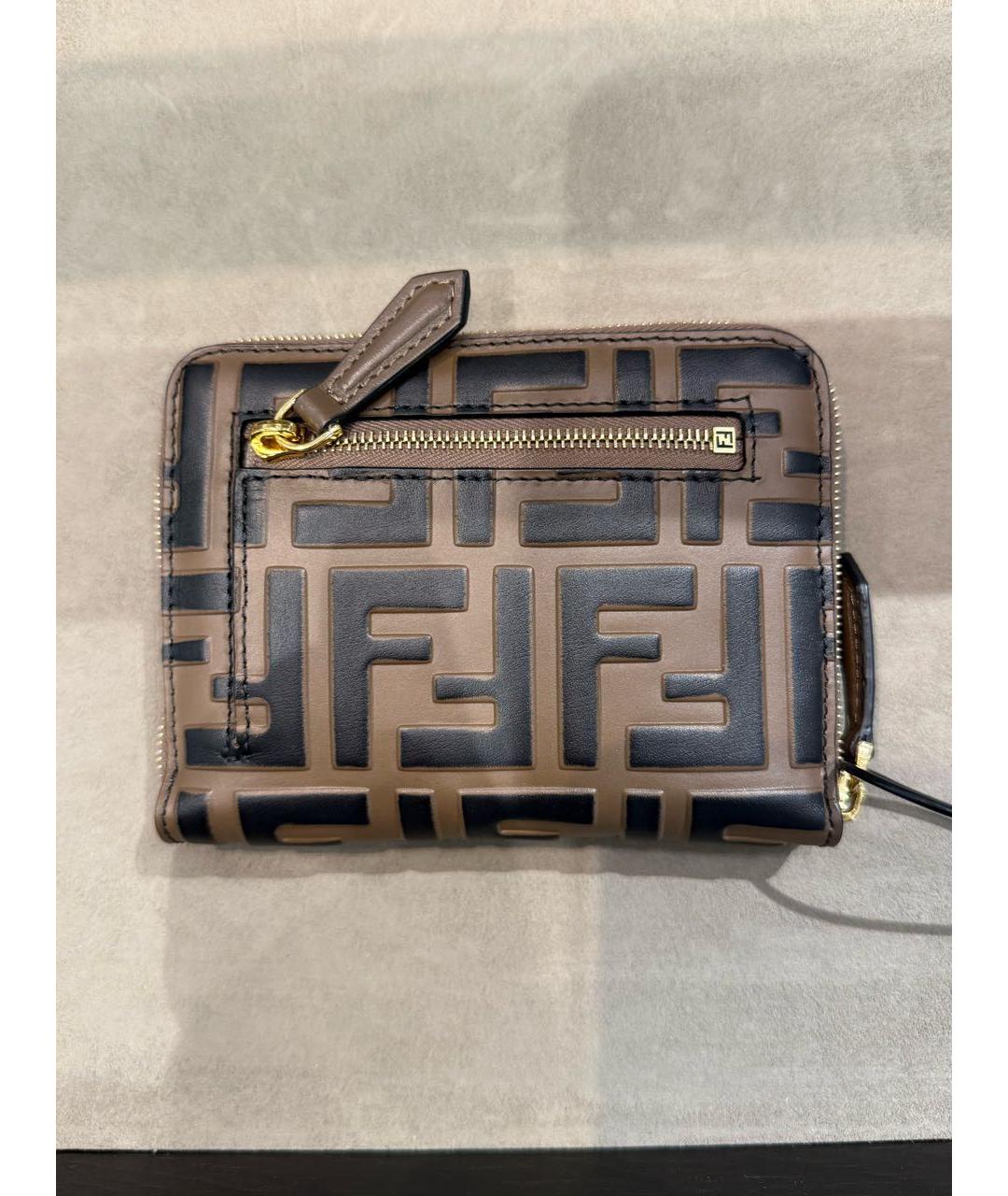 FENDI Коричневый кожаный кошелек, фото 2