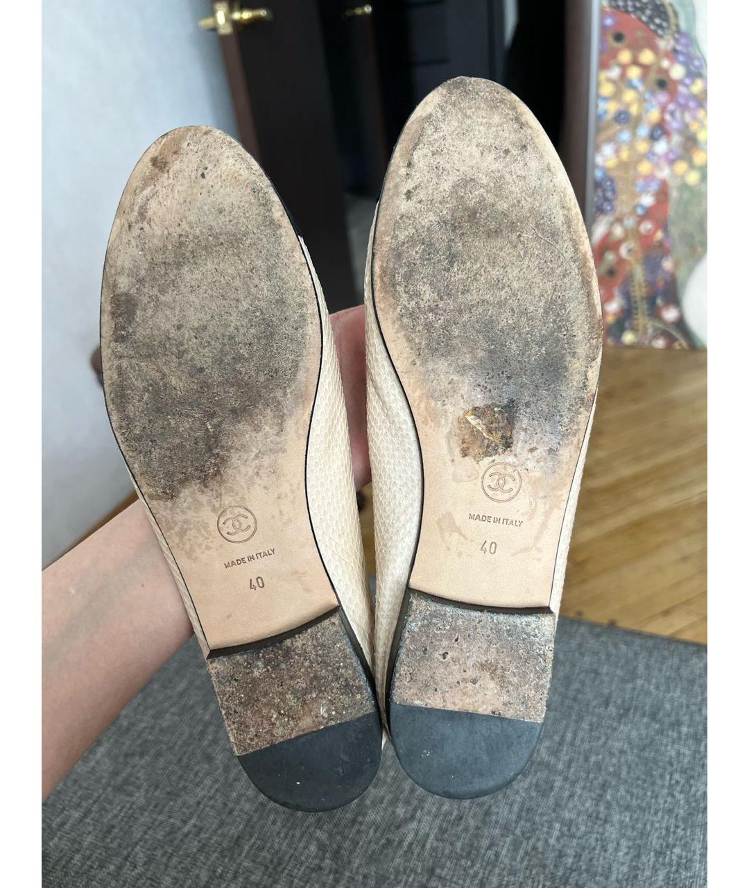 CHANEL Бежевые балетки из экзотической кожи, фото 6