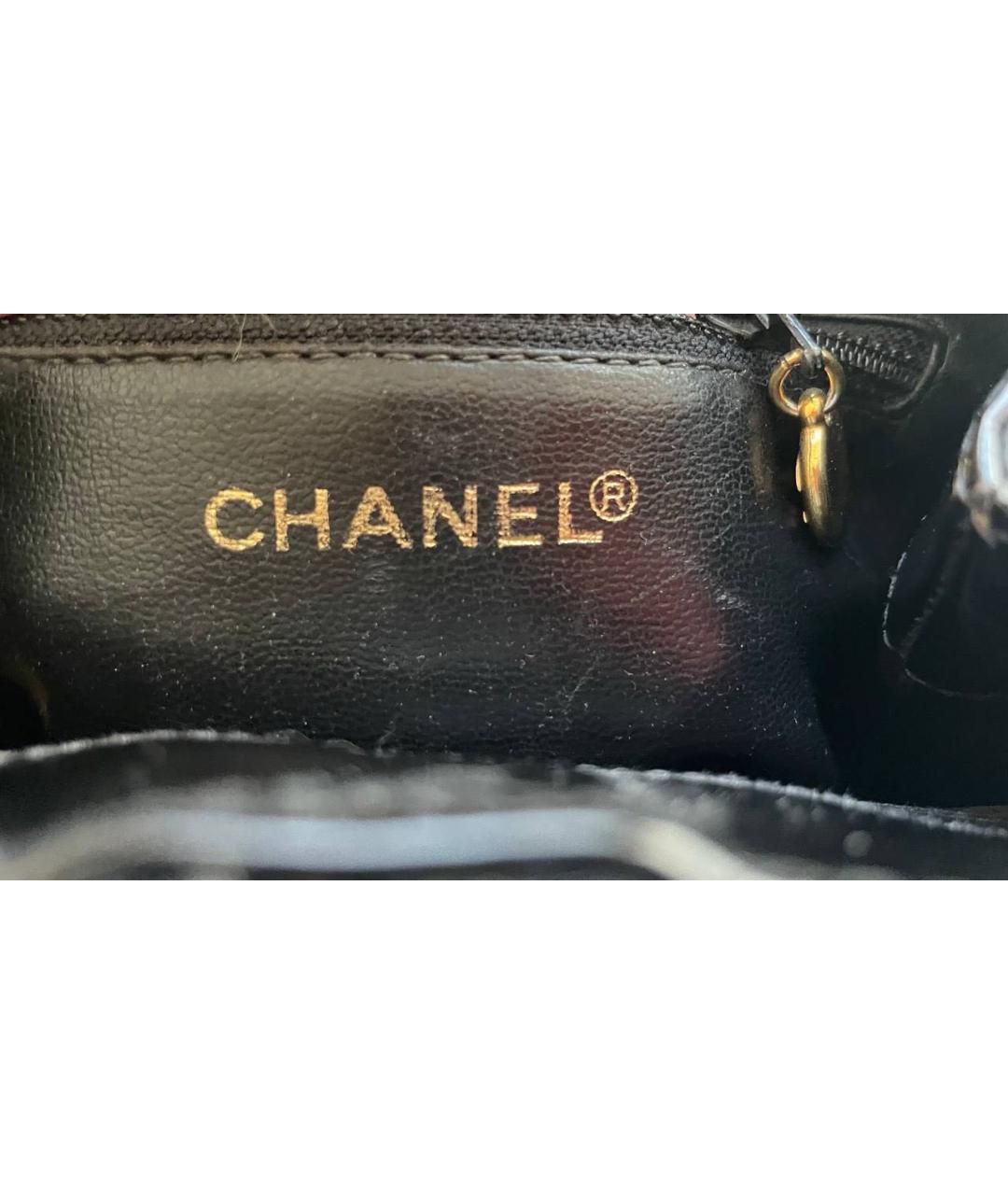 CHANEL Черная сумка через плечо из лакированной кожи, фото 7