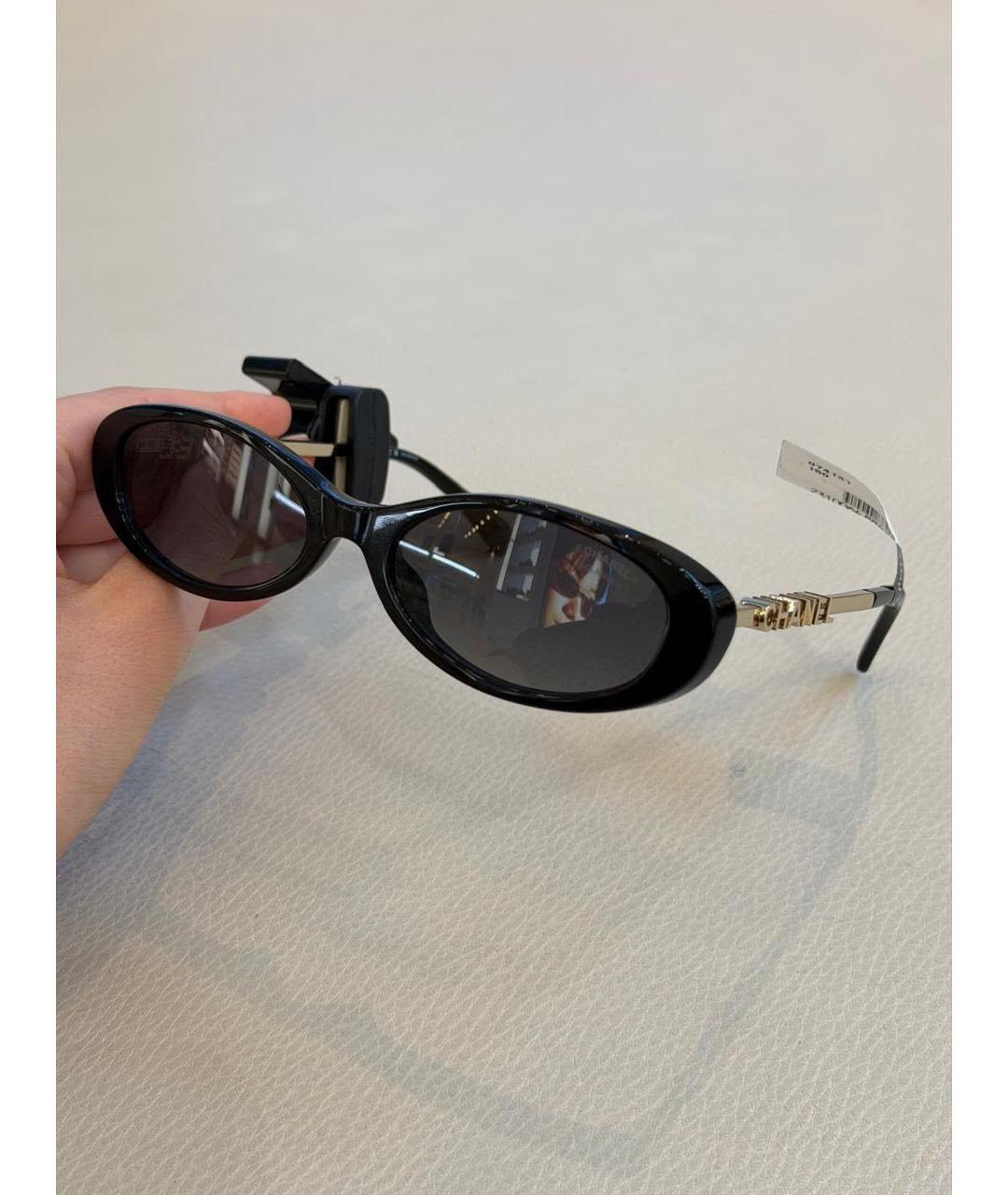 CHANEL Черные пластиковые солнцезащитные очки, фото 3