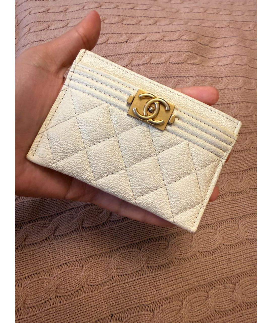 CHANEL Белый кожаный кардхолдер, фото 6