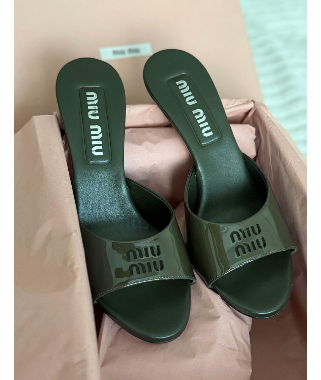 MIU MIU Хаки босоножки из лакированной кожи, фото 3