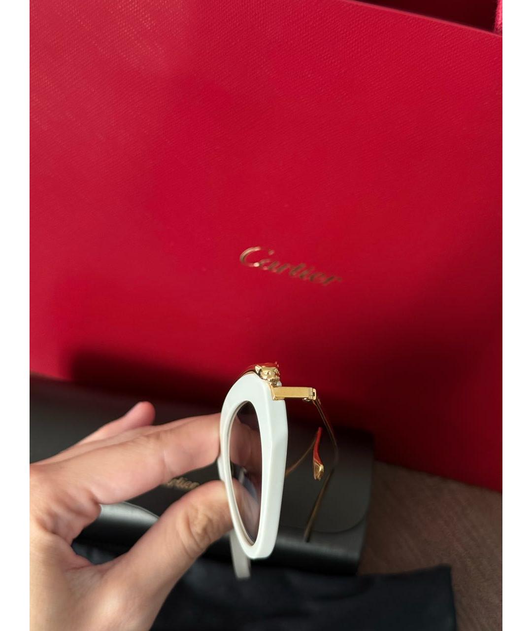 CARTIER Белые пластиковые солнцезащитные очки, фото 3