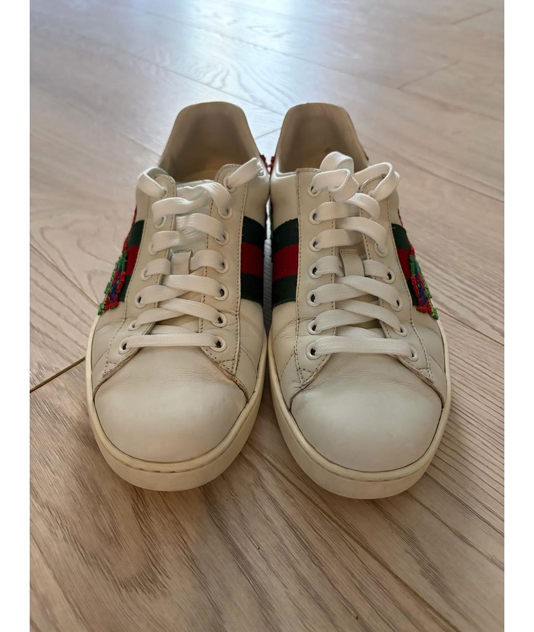 GUCCI Белые кожаные низкие кроссовки / кеды, фото 2