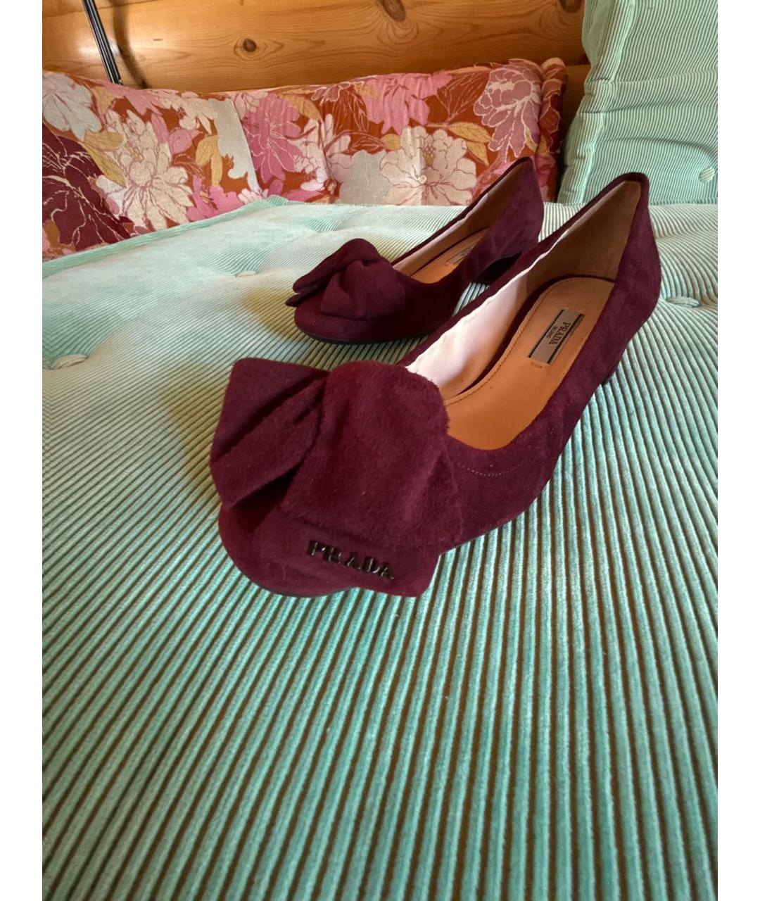 PRADA Бордовые замшевые туфли, фото 8