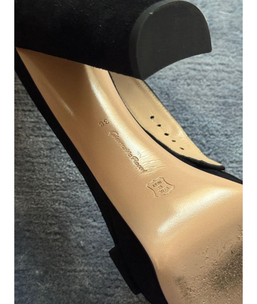 GIANVITO ROSSI Черные бархатные туфли, фото 6