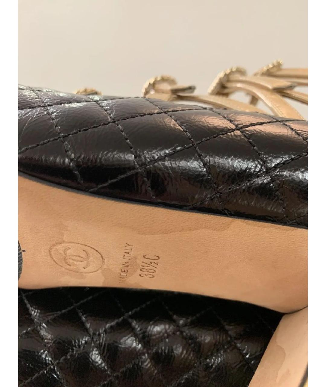 CHANEL Черные туфли из лакированной кожи, фото 6